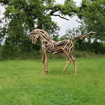 Au Bon Endroit Genebrieres