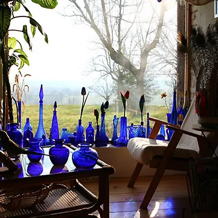 Au Bon Endroit Hotell *