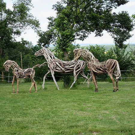 Hotell Au Bon Endroit