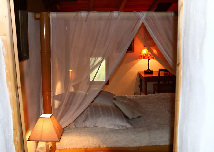 Hotel Au Bon Endroit Genebrieres