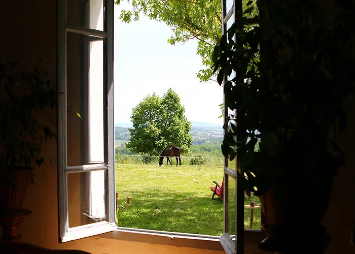 Hotel Au Bon Endroit Genebrieres