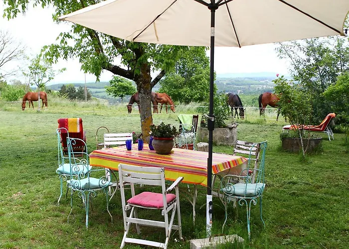 Au Bon Endroit Hotel *