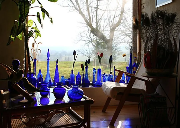 Au Bon Endroit Hotel *